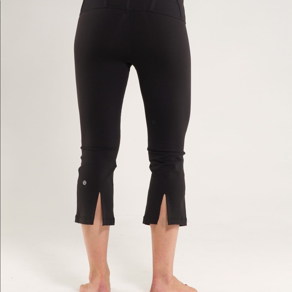 Black Lululemon crops
